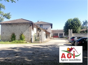 maison-villa à la vente -   71000  MACON, surface 340 m2 vente maison-villa - APR648736